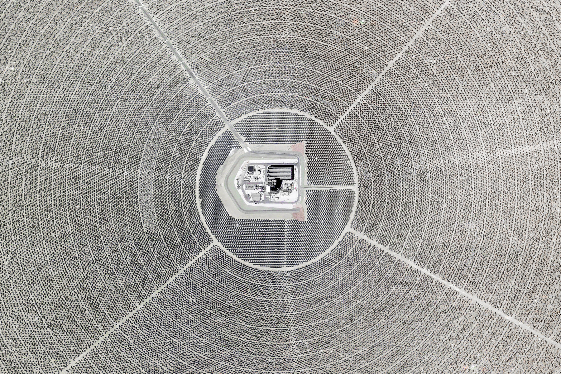 concentrated solar power tower